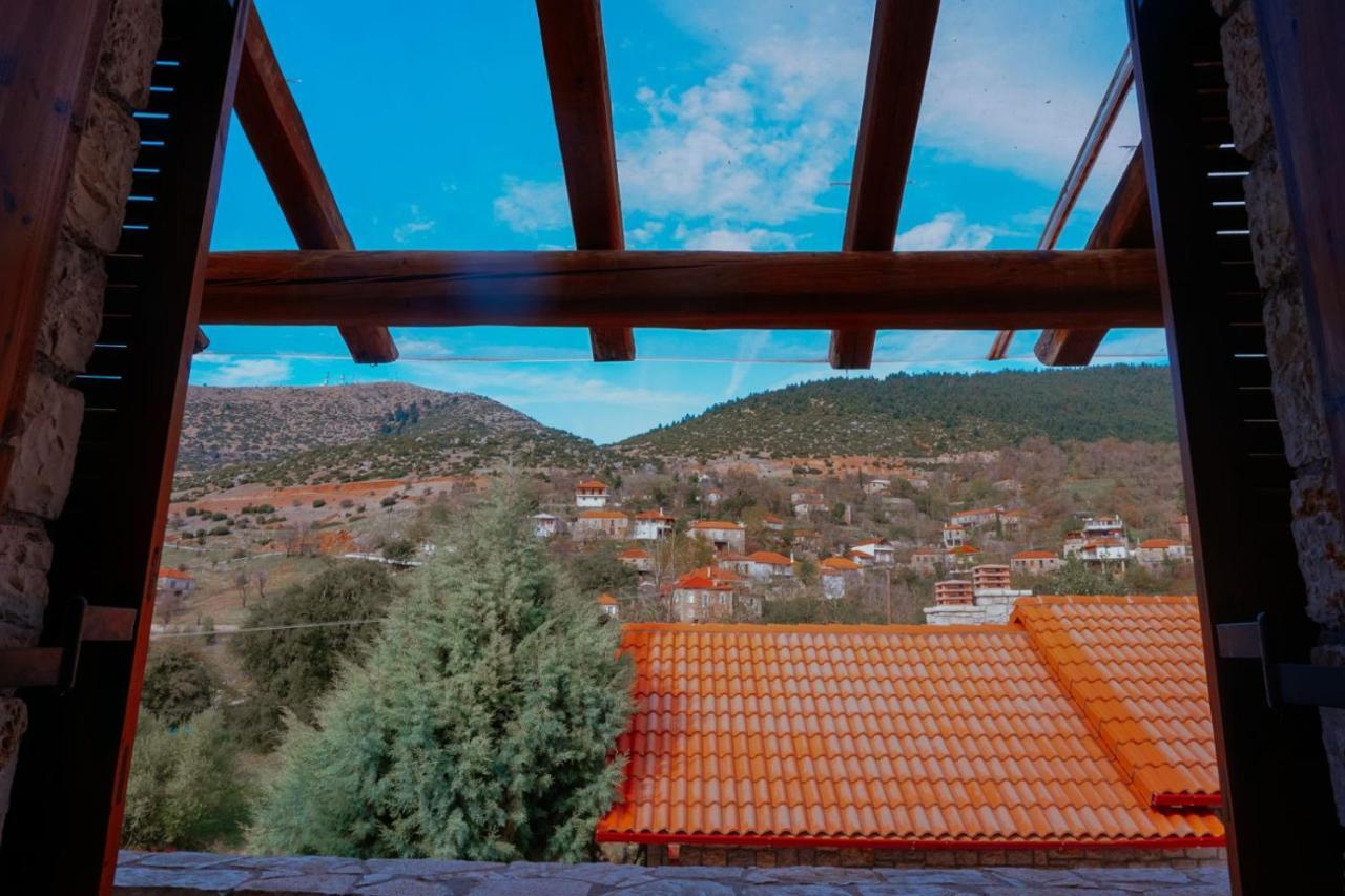 Mezonetes Helmos Apartment Ano Lousoi ภายนอก รูปภาพ